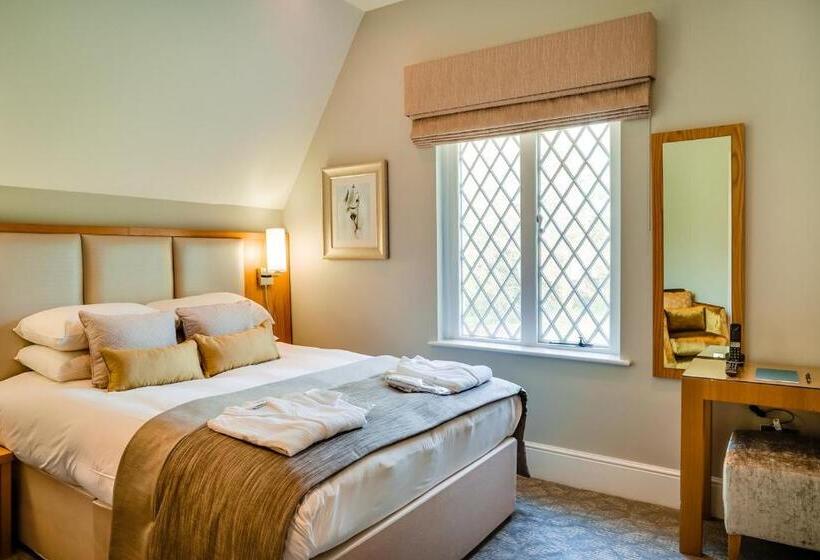 Дом 1 Спальня, Oakley Hall