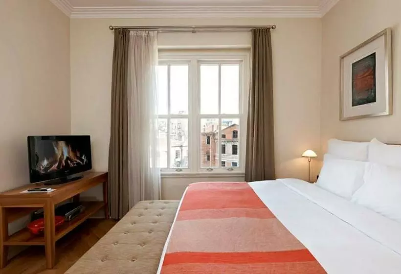 Suite, Tomtom Suites