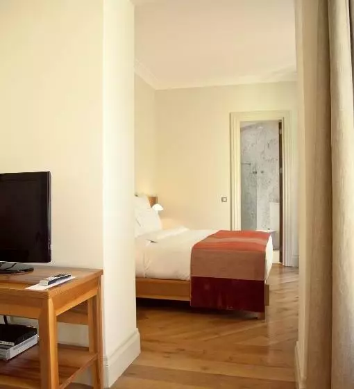 Classic Suite, Tomtom Suites