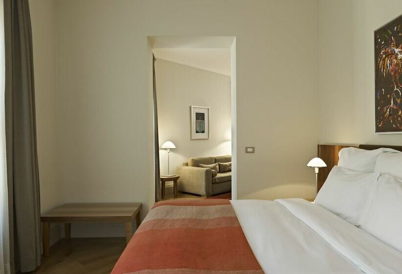 Classic Suite, Tomtom Suites