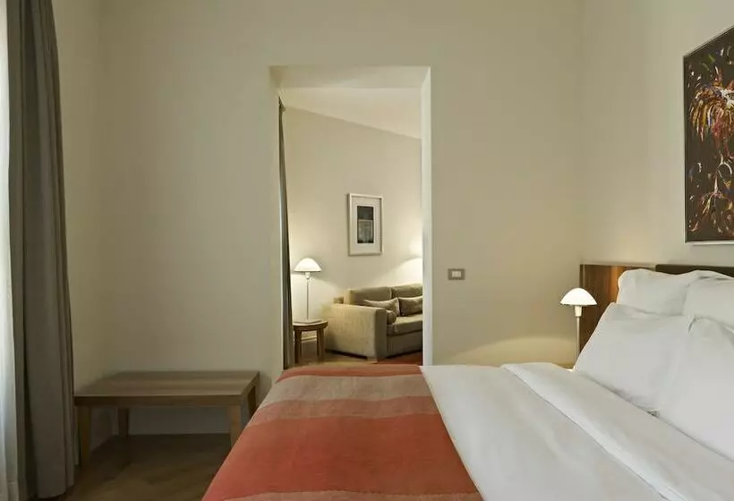 Classic Suite, Tomtom Suites