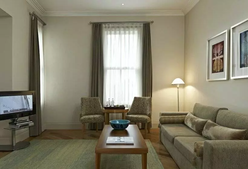 Classic Suite, Tomtom Suites