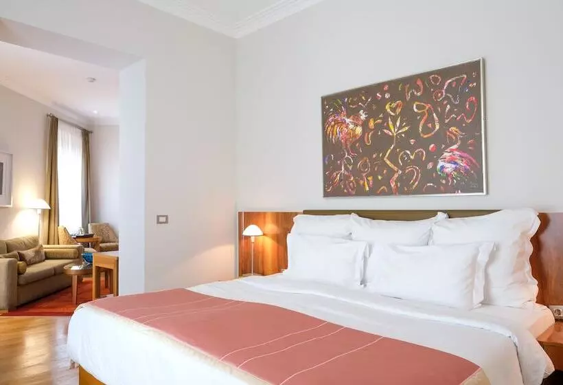 Suite, Tomtom Suites
