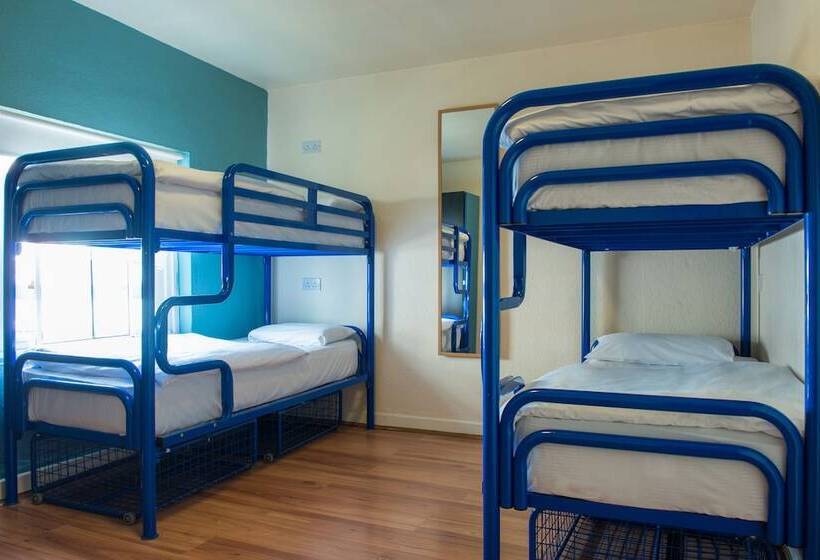 تختخواب در اتاق مشترک, The Times Hostel   College Street