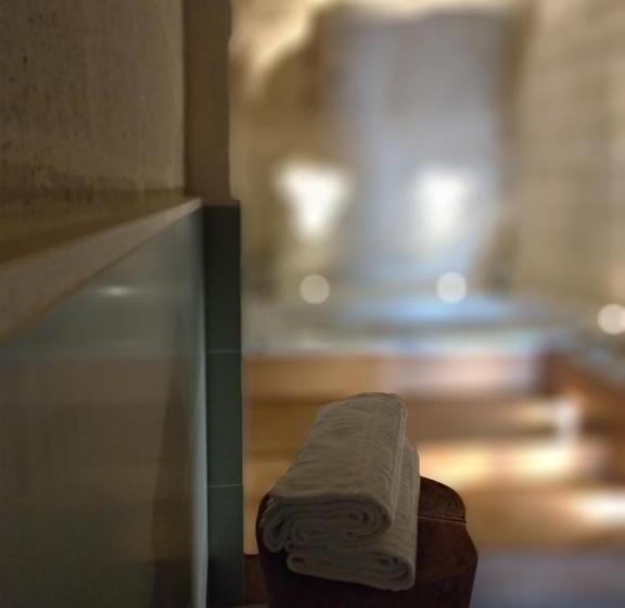 标准间带漩涡浴缸, Endea Suite Rooms & Lounge Spa