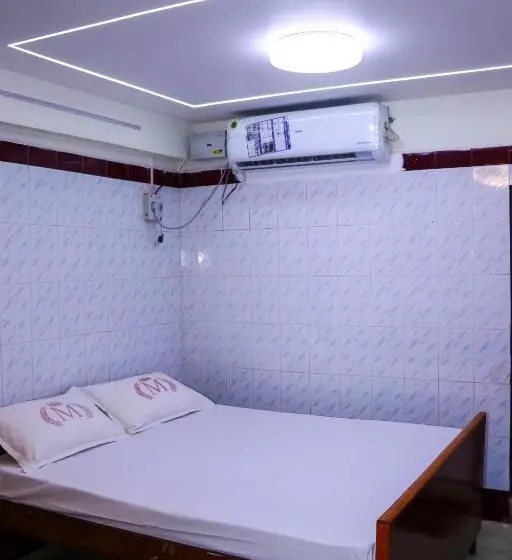 ファミリールーム, Pari Muthu Vilas