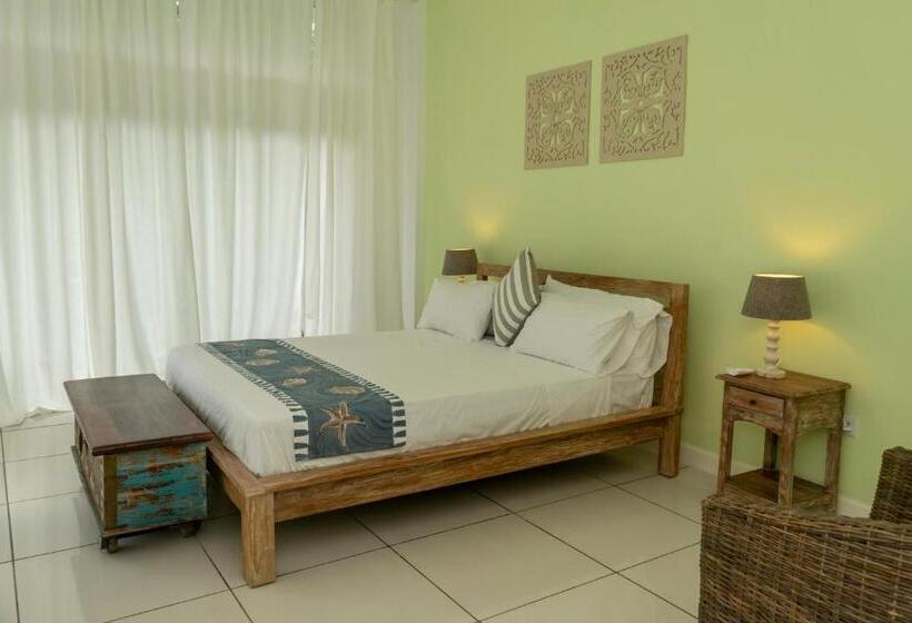 آپارتمان 1 خوابه با چشم‌انداز باغ, Domaine Desaubin Luxury Villas