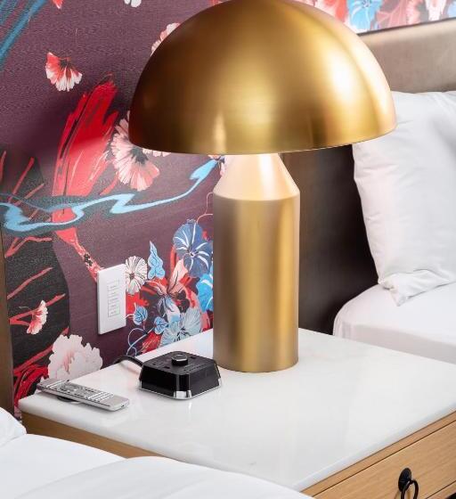 수피리어 룸, Versante