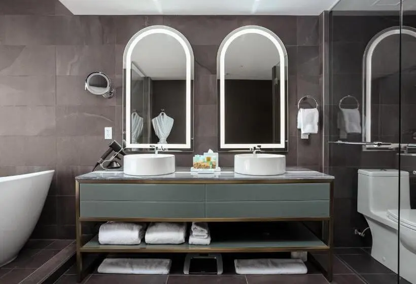 اتاق لوکس, Versante