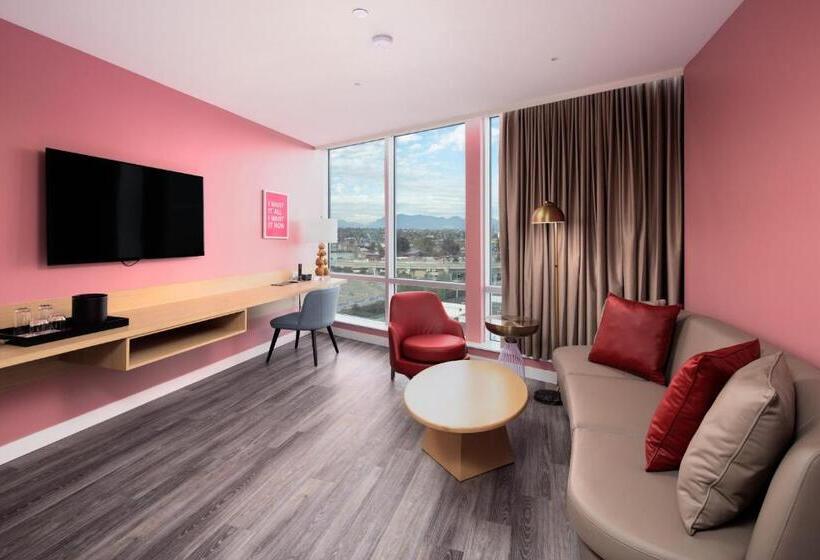 이그제큐티브 스위트, Versante