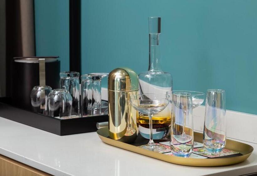 수피리어 스위트, Versante