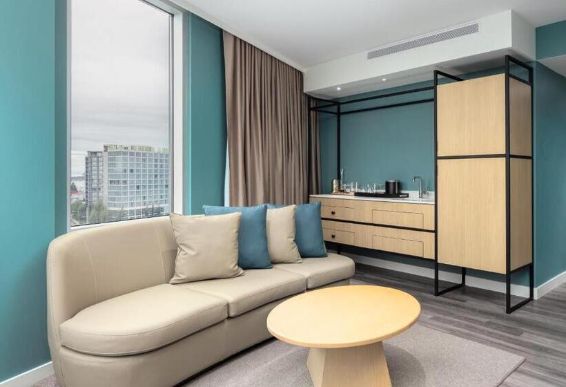 수피리어 스위트, Versante