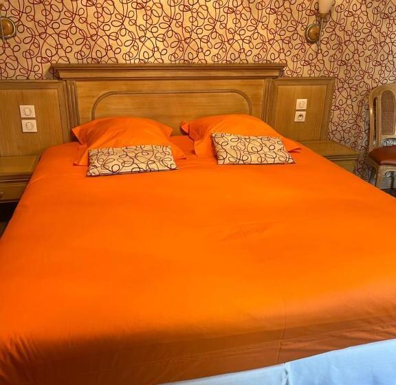 Номер Стандарт, Les Wyllos