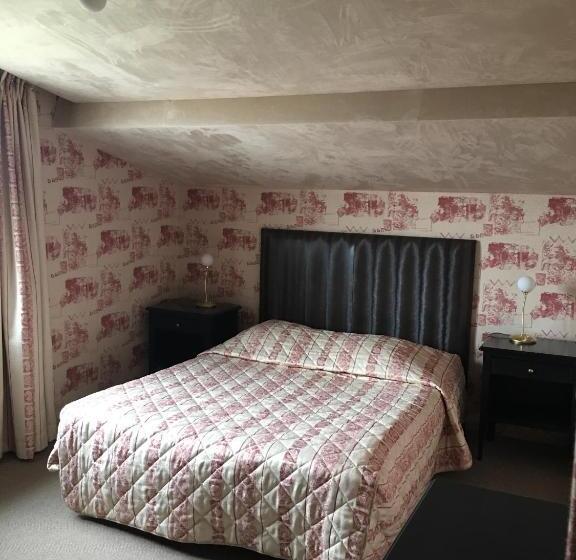 Дом 1 Спальня, Les Wyllos