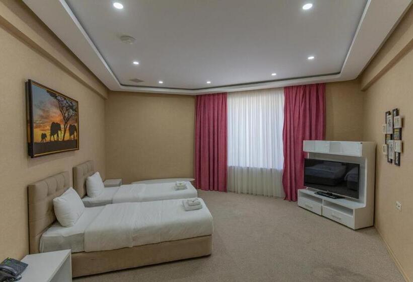 اتاق خانوادگی, Gabala Shooting Club