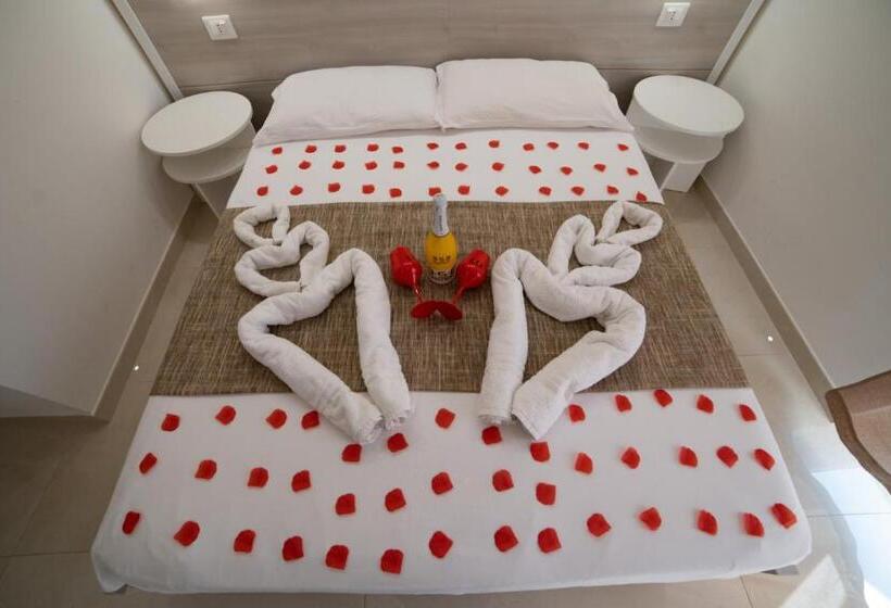 豪华海景房带阳台, B&b Jerocades