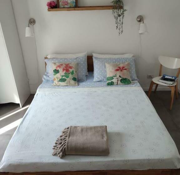 חדר סטנדרט, Peonia