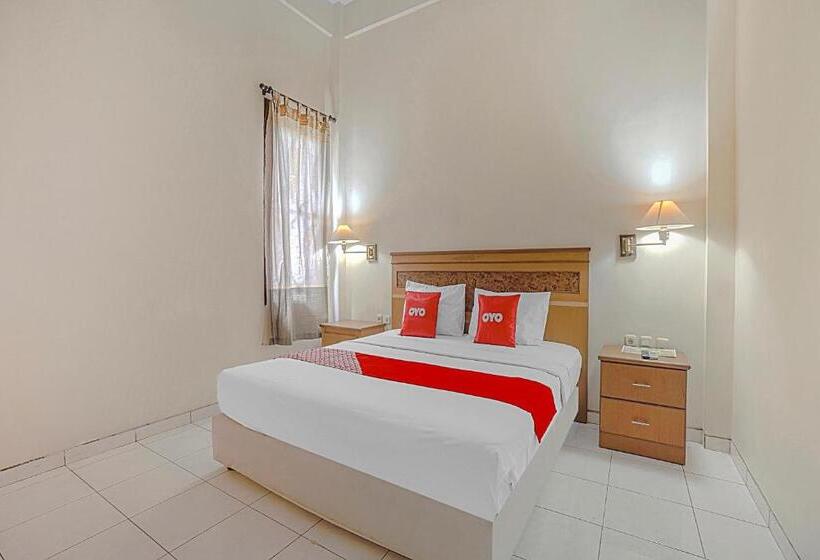 Deluxe Rum, Collection O 90589 Palem Garden