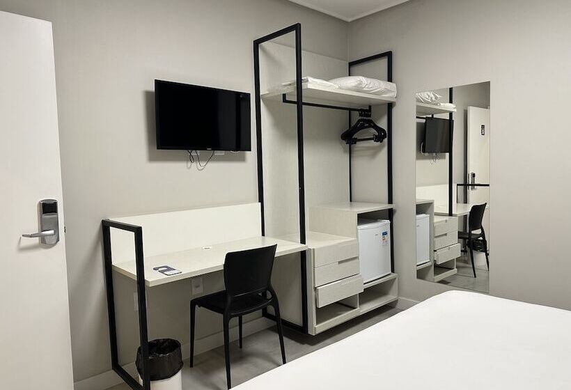 デラックスルーム, Dm