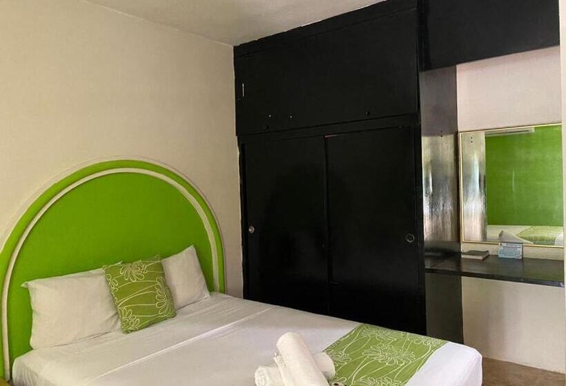 غرفة قياسية, Hc International By R&t