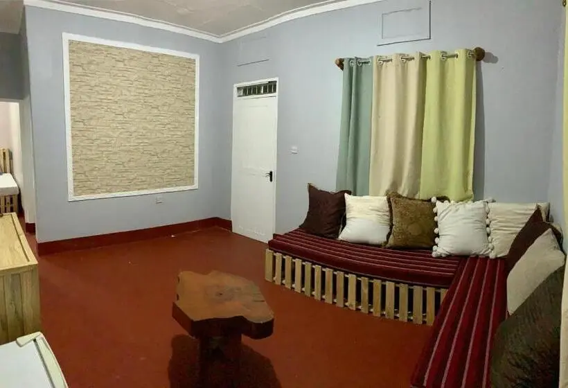 家族用バンガロー, Pazuri Hostel
