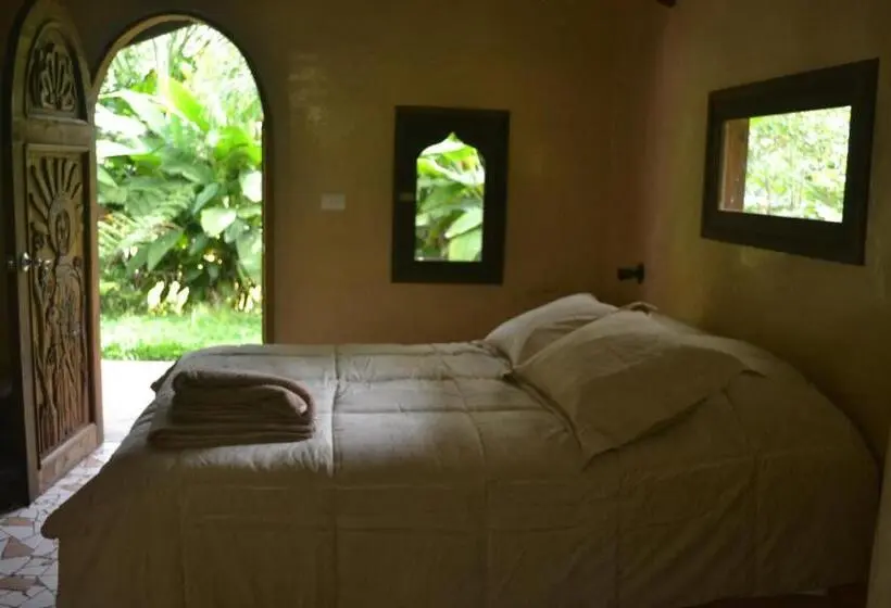 スタンダードバンガロー, Eco Hotel La Jicarita