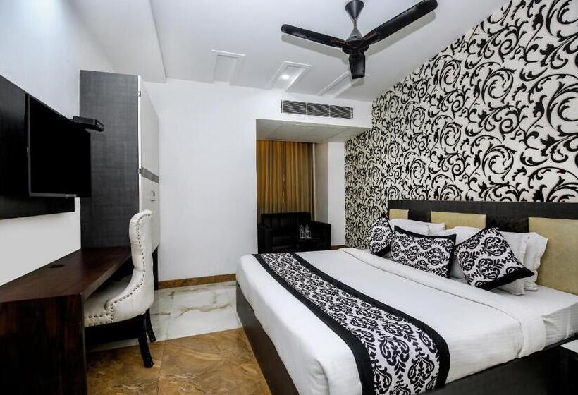 חדר סטנדרט, A Star 50 Meter From Golden Temple