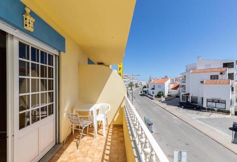 スタンダードトリプルルーム, Azul Praia