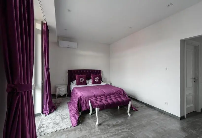 Standard-huone, Grand Royal