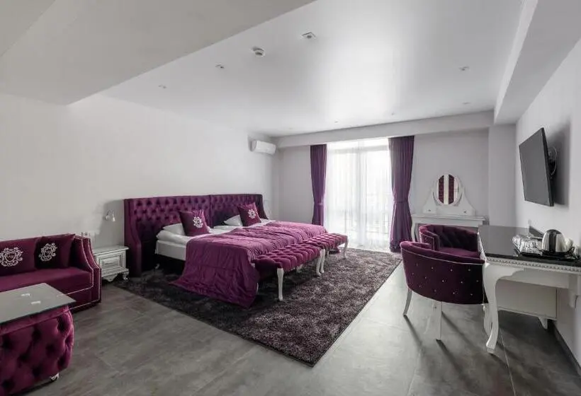 Deluxe-huone, Grand Royal