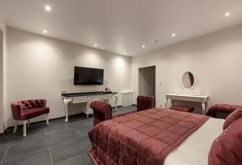 Superior-huone, Grand Royal