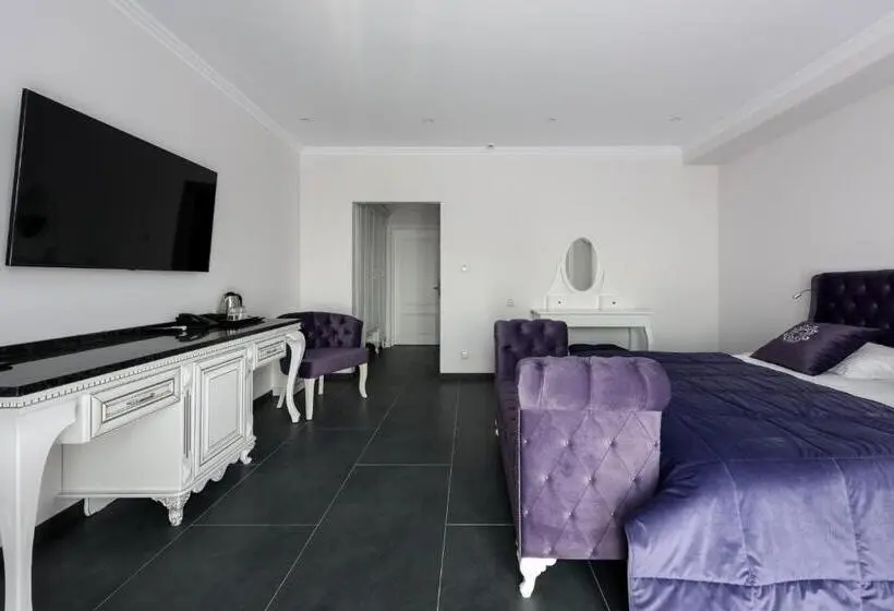 Superior-huone, Grand Royal