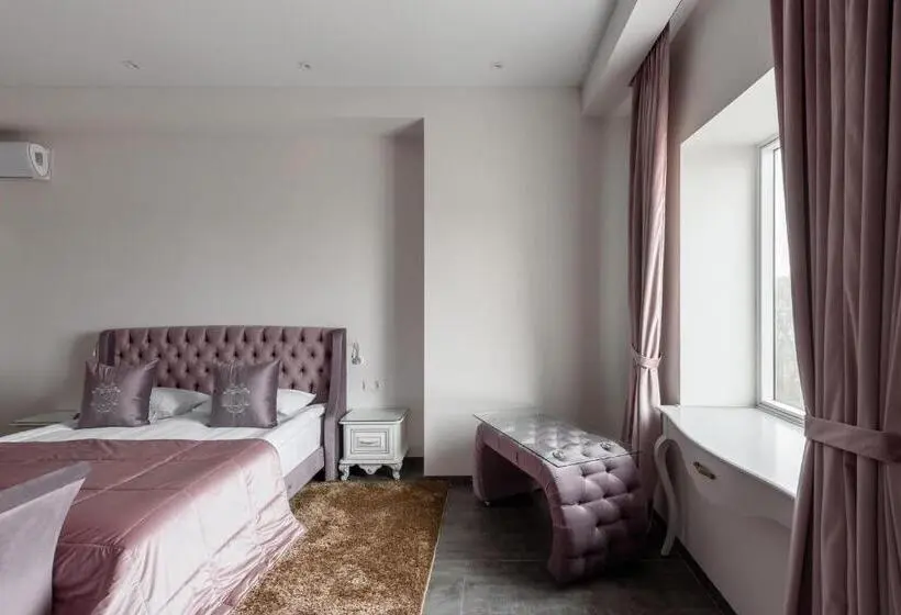 Deluxe-huone, Grand Royal