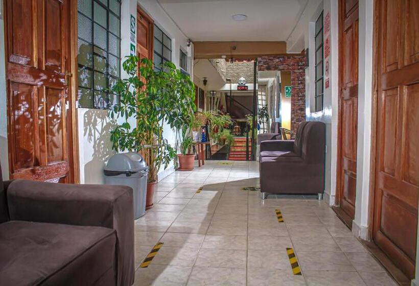 اتاق استاندارد, Virgen Del Carmen Huaraz