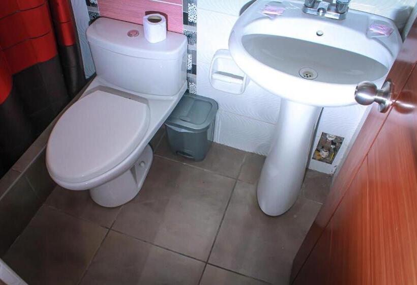 اتاق لوکس, Virgen Del Carmen Huaraz