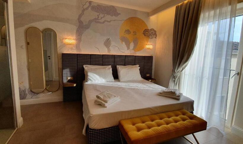 スタンダードルーム, I Tre Re