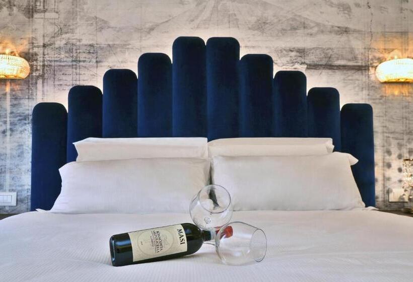 スタンダードルーム, I Tre Re