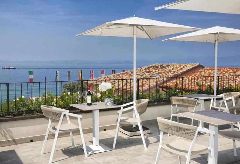 スタンダードルーム, I Tre Re