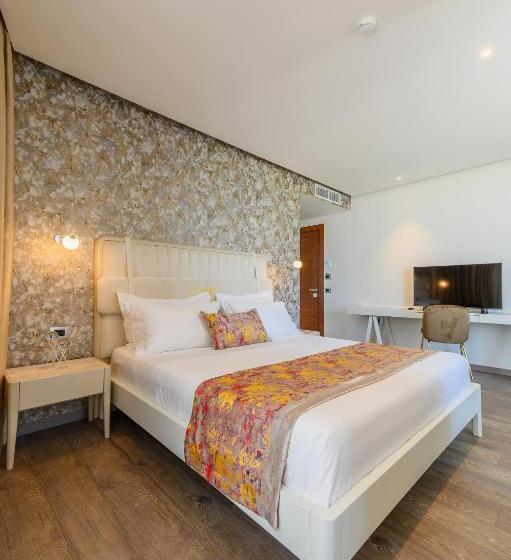 스위트, Chic Boutique Hotel Vlore