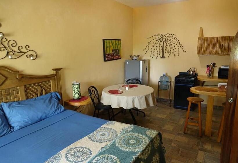 סוויטה, Bungalows Casa Blanca