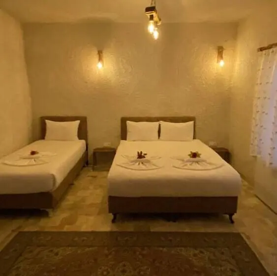 Perhehuone, Cappadocia Urgup Stone House
