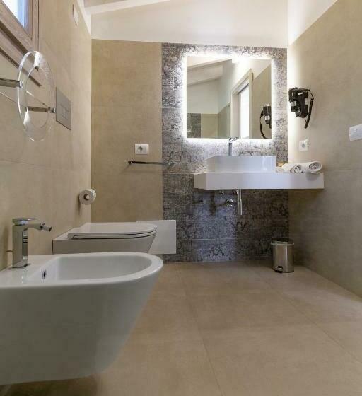 חדר דלוקס נוף לים, Caramare