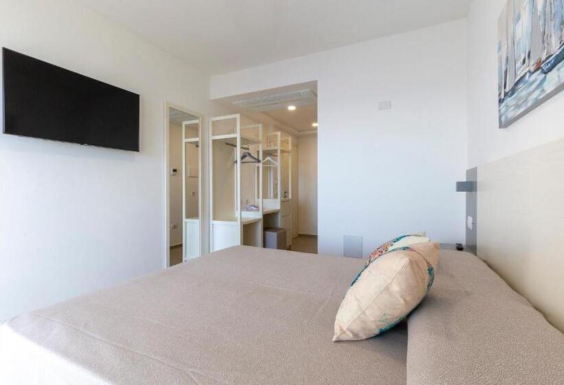 חדר סופריור נוף לים, Caramare