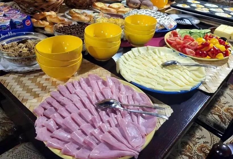 デラックスの４人部屋, Zlatá Labuť