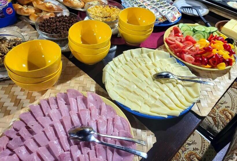 Четырехместный Номер Deluxe, Zlatá Labuť