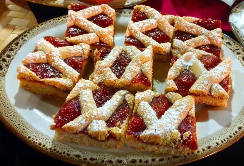 Люкс Кровать Кинг, Zlatá Labuť