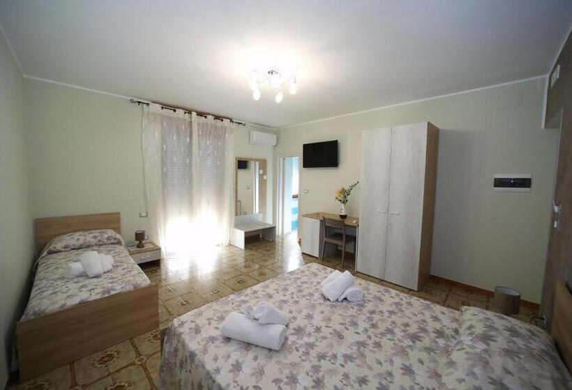 חדר סטנדרט לשלושה, B&b Le Gorgonie