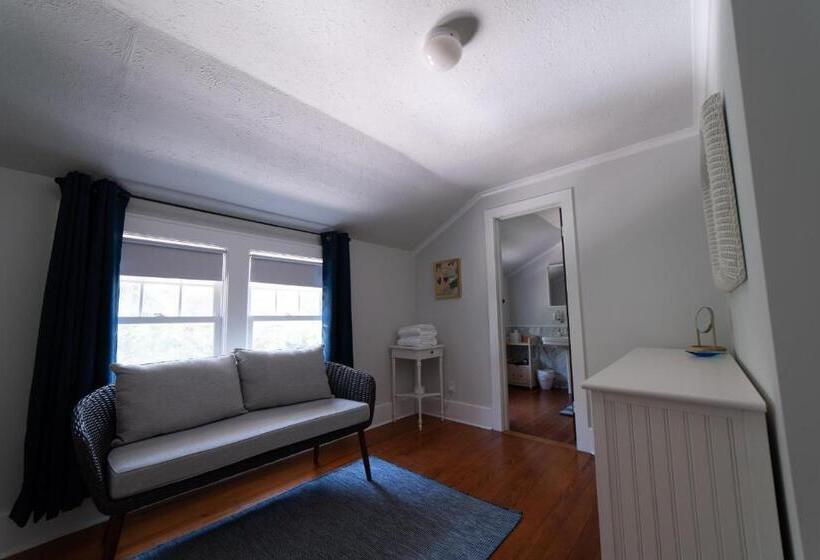 ジュニアスイート, Aria & Mare Hamptons