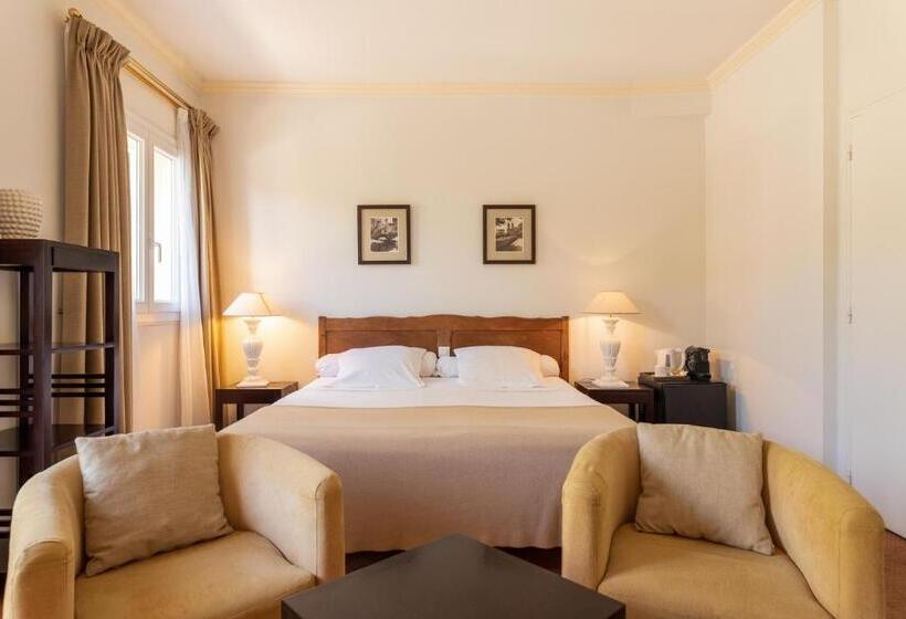 스위트, Auberge Du Redier