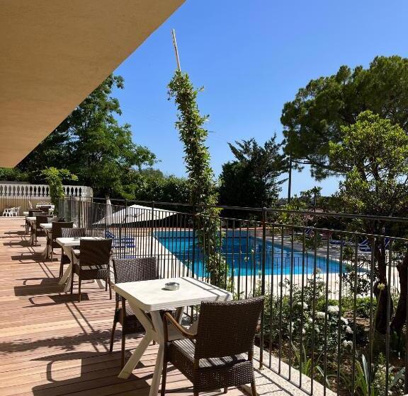 高级大房间, Auberge Du Redier